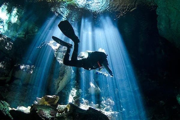 Cenote tauchen